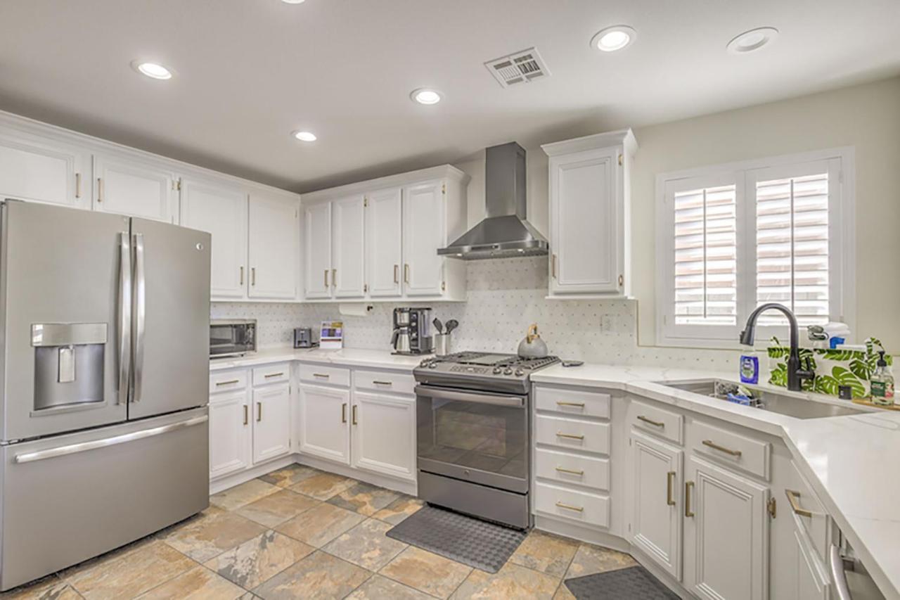 Buddha Gem, Central 6 Bed Room Luxury Home With Pool Hot Tub Game Room And Much More Las Vegas Exterior foto
