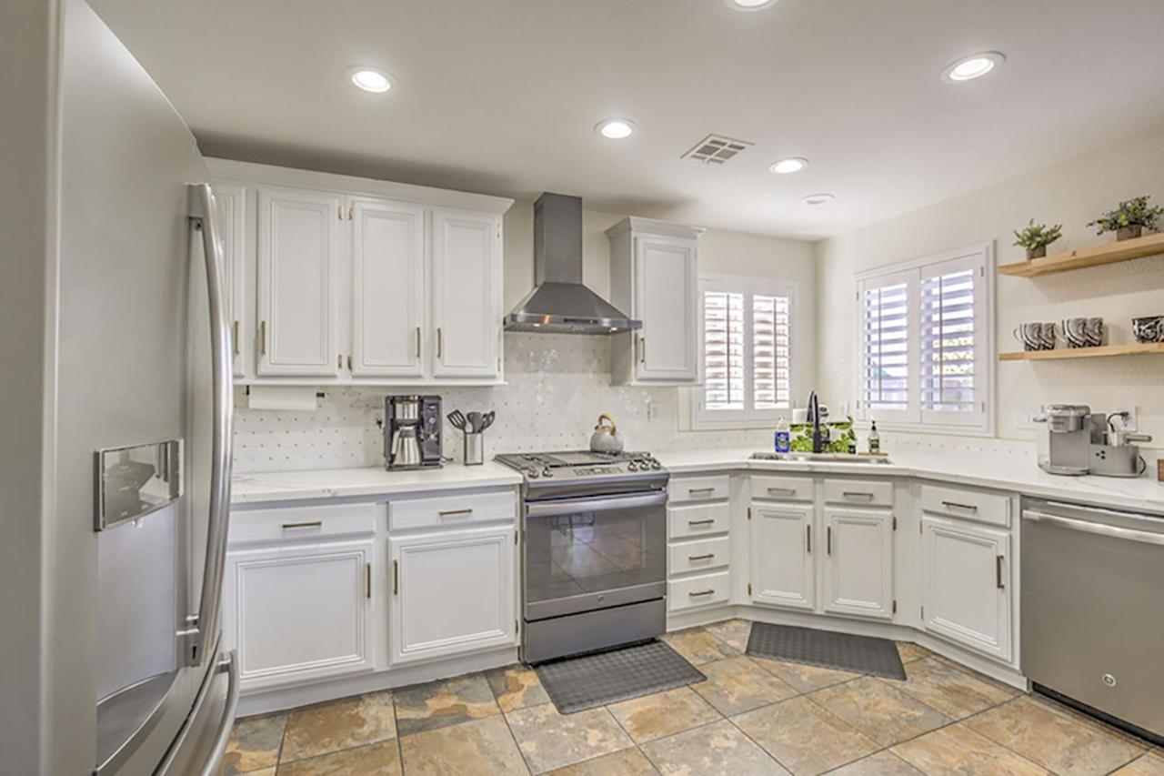 Buddha Gem, Central 6 Bed Room Luxury Home With Pool Hot Tub Game Room And Much More Las Vegas Exterior foto